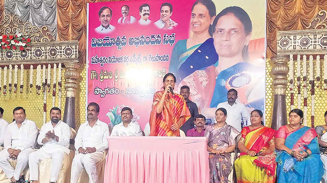 ఫార్మాను ప్రభుత్వం అడ్డుకుంటోంది