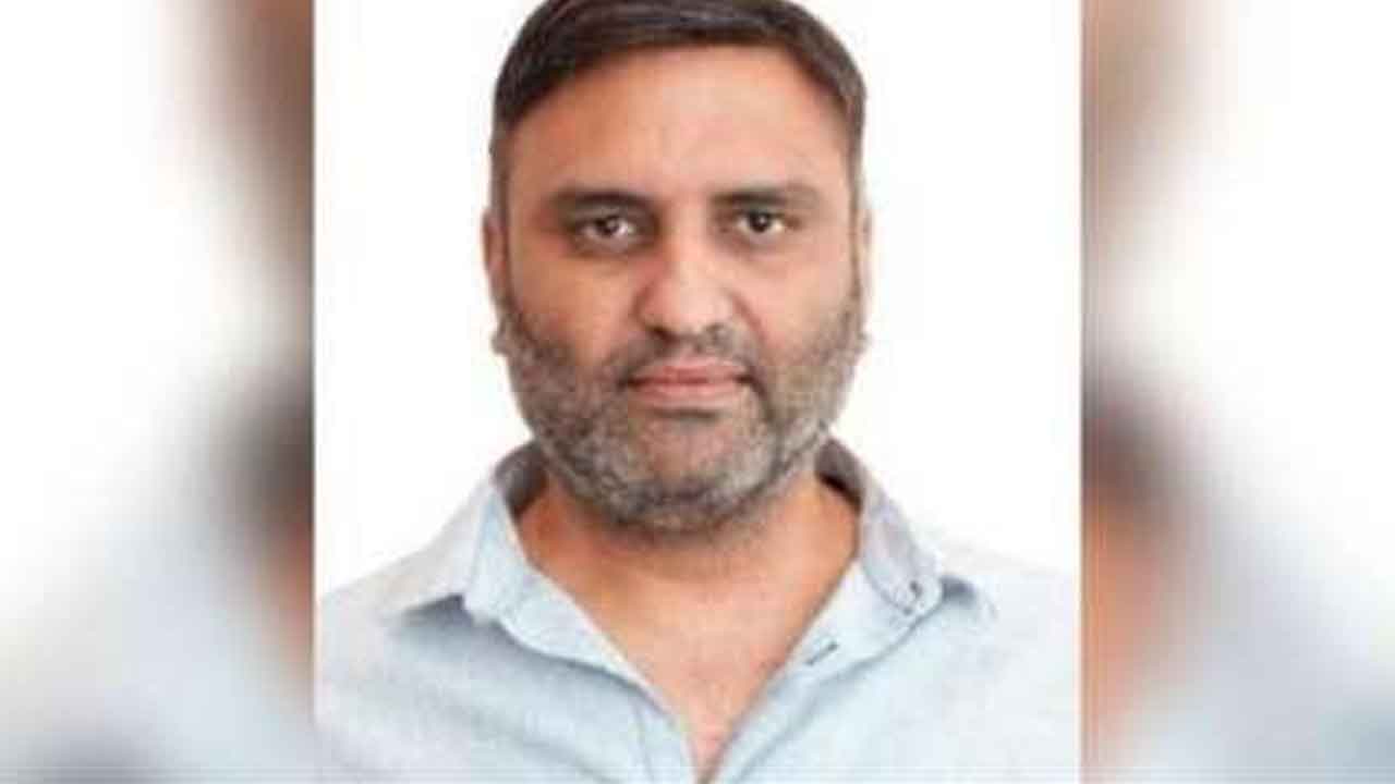 దుబాయ్ పోలీసుల అదుపులో మహదేవ్ యాప్ యజమాని