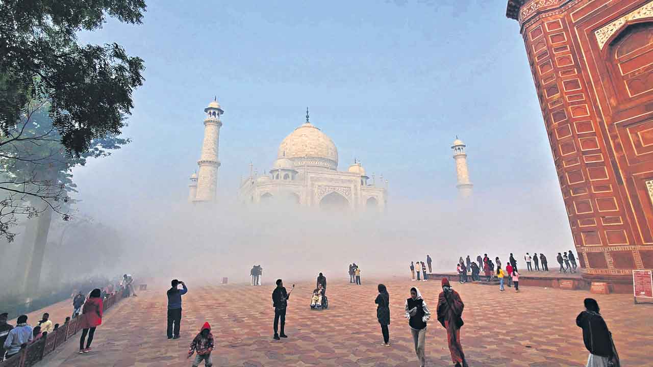 చలికి ఉత్తరాది గజగజ