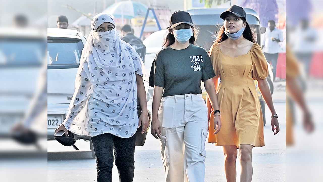 Corona | పొంచిఉన్న కరోనా ముప్పు .. సీజనల్‌ లక్షణాలే అని నిర్లక్ష్యం చేయొద్దు!