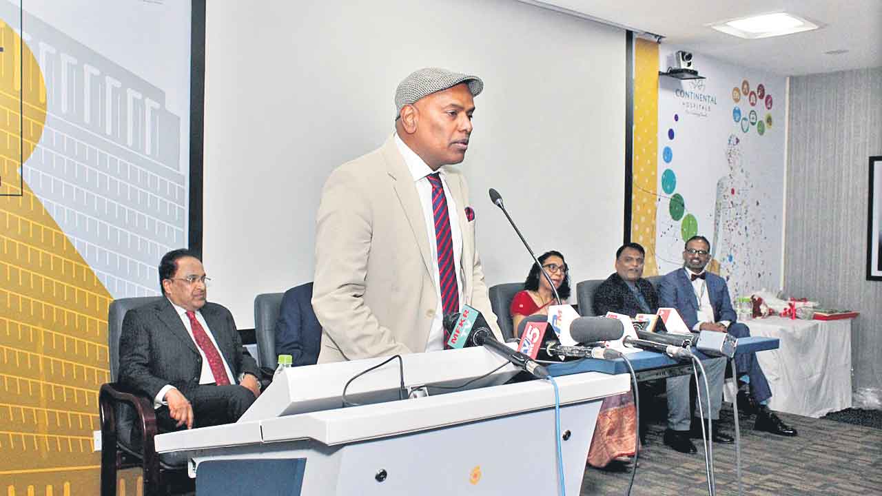 మనిషి జీవన ప్రమాణాలను పెంచేది వైద్యమే