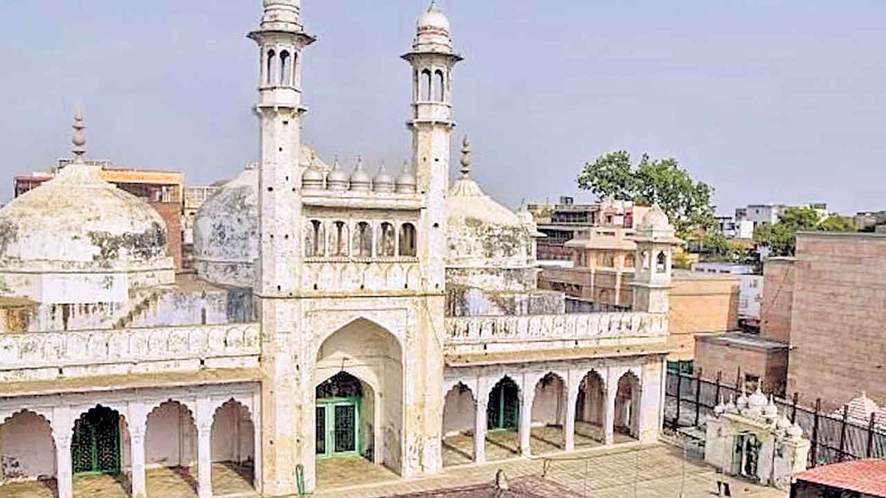 కోర్టుకు జ్ఞానవాపీ సర్వే నివేదిక