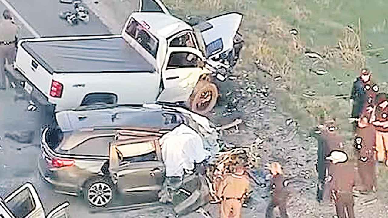 అమెరికాలో ఆరుగురు ఏపీ వాసుల దుర్మరణం