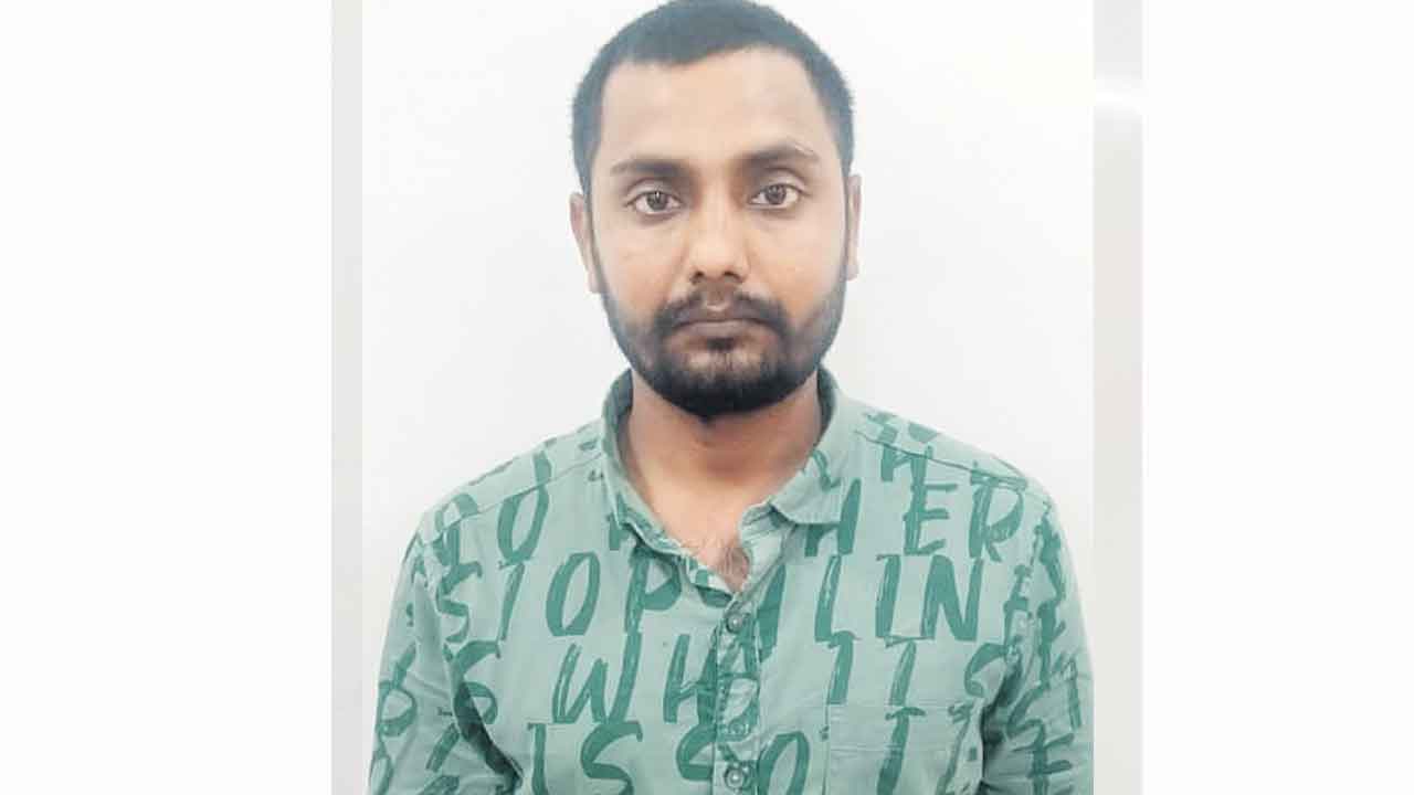 ఉద్యోగాల పేరుతో మోసం