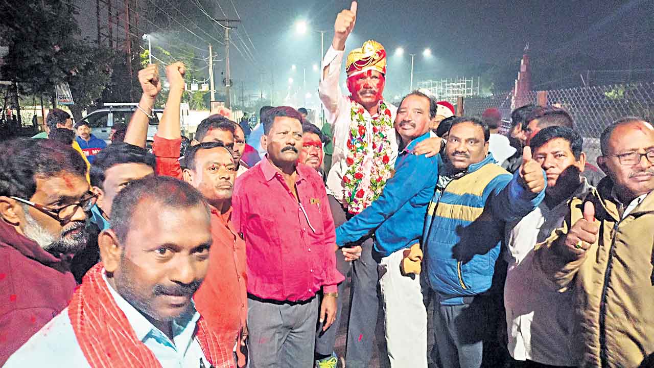 సింగరేణిలో ఏఐటీయూసీ విజయం