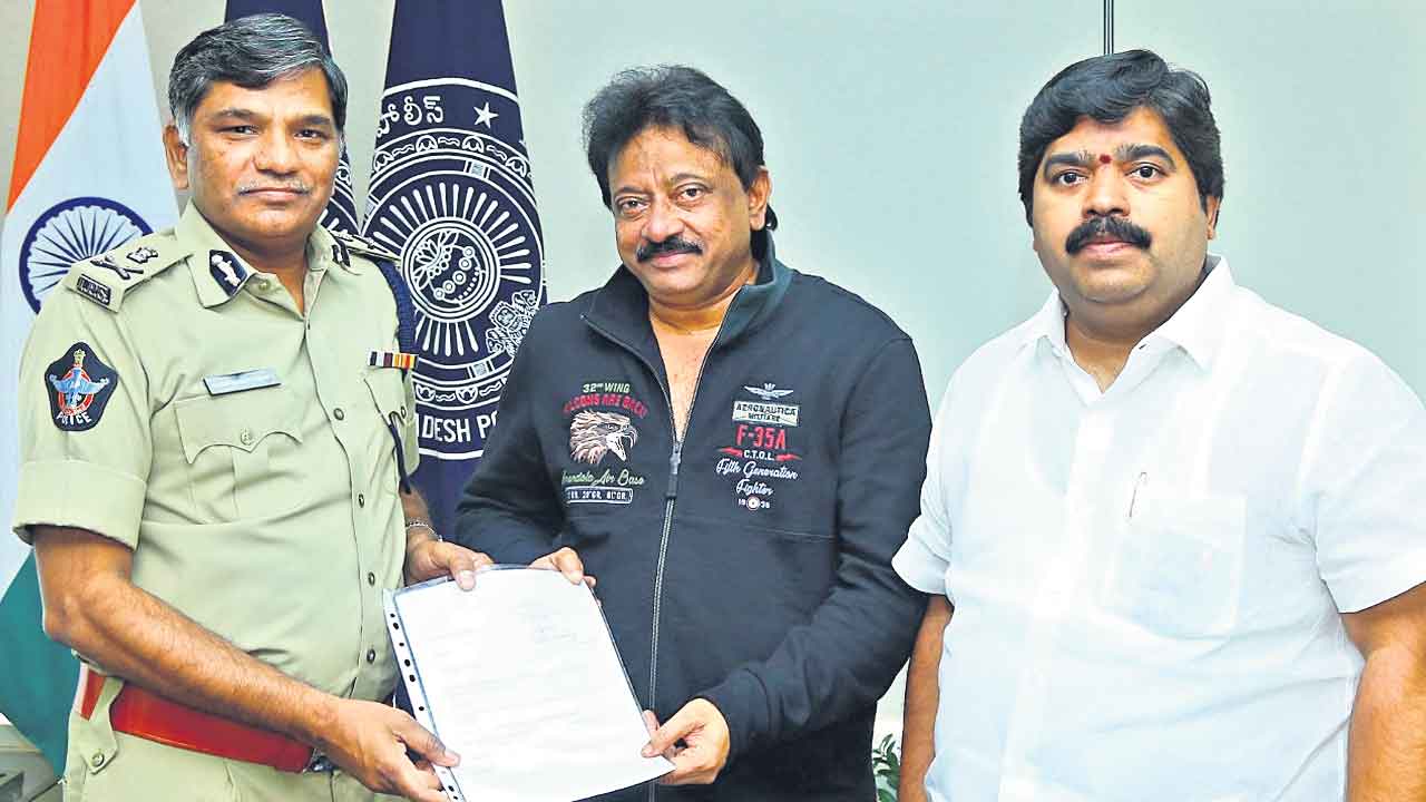 తల నరికితే రూ.కోటి