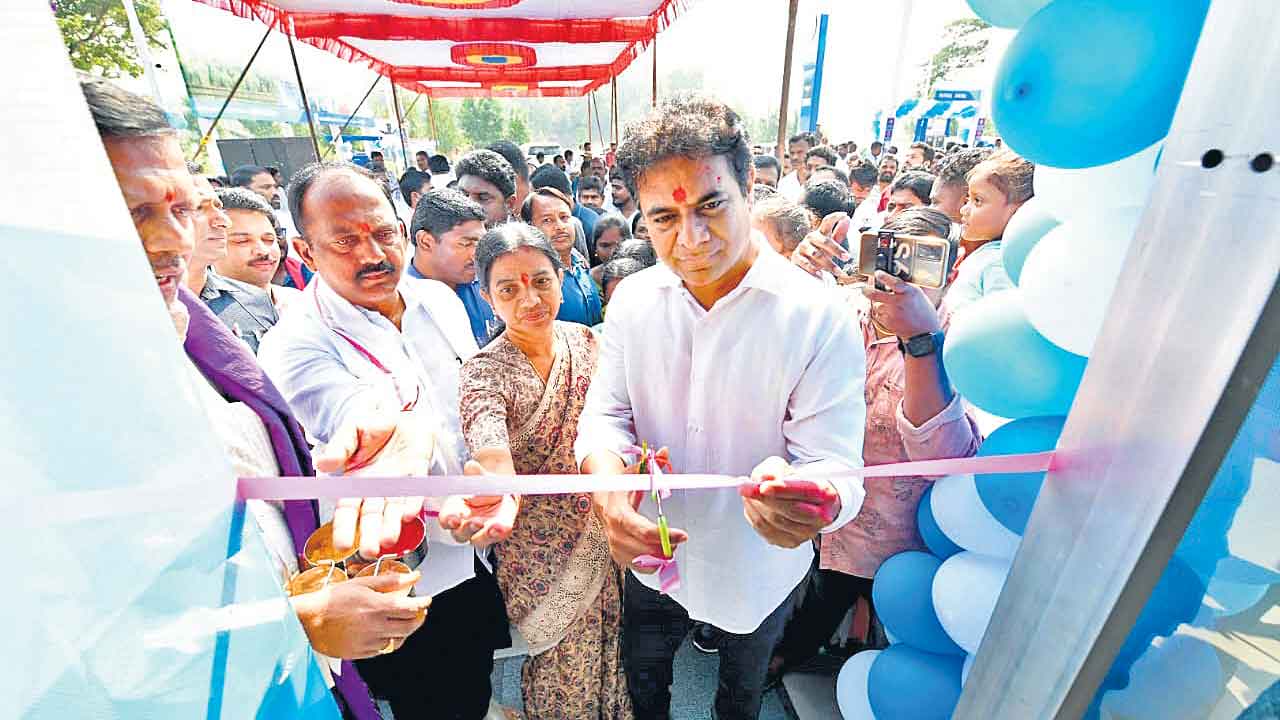 Dalit Bandhu | దళితబంధుతో పెట్రోల్‌బంక్‌.. తొమ్మిది కుటుంబాల్లో వెలుగులు