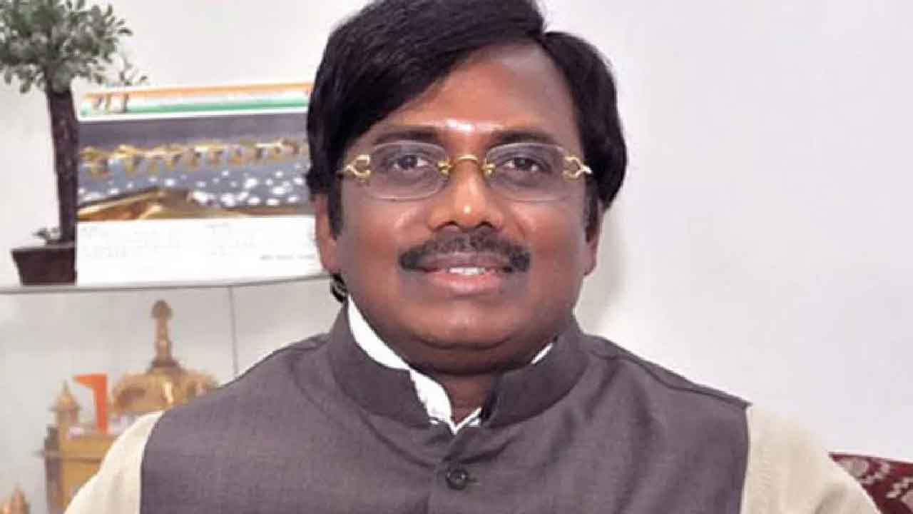 MLA Vivek Venkataswamy | చీఫ్‌ విప్‌ నాకెందుకు? ఇస్తే మంత్రి పదవి ఇవ్వండి.. తెగేసి చెప్పిన వివేక్‌ వెంకటస్వామి