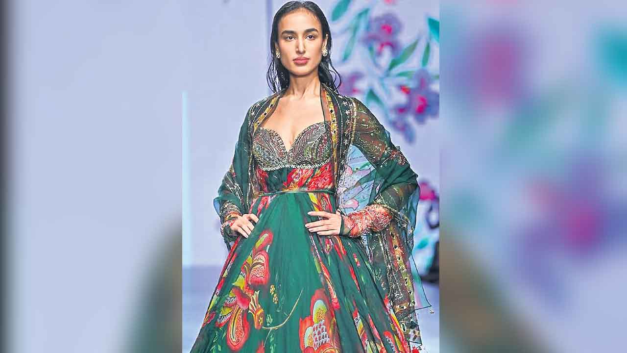 హరిణి.. తరుణి!