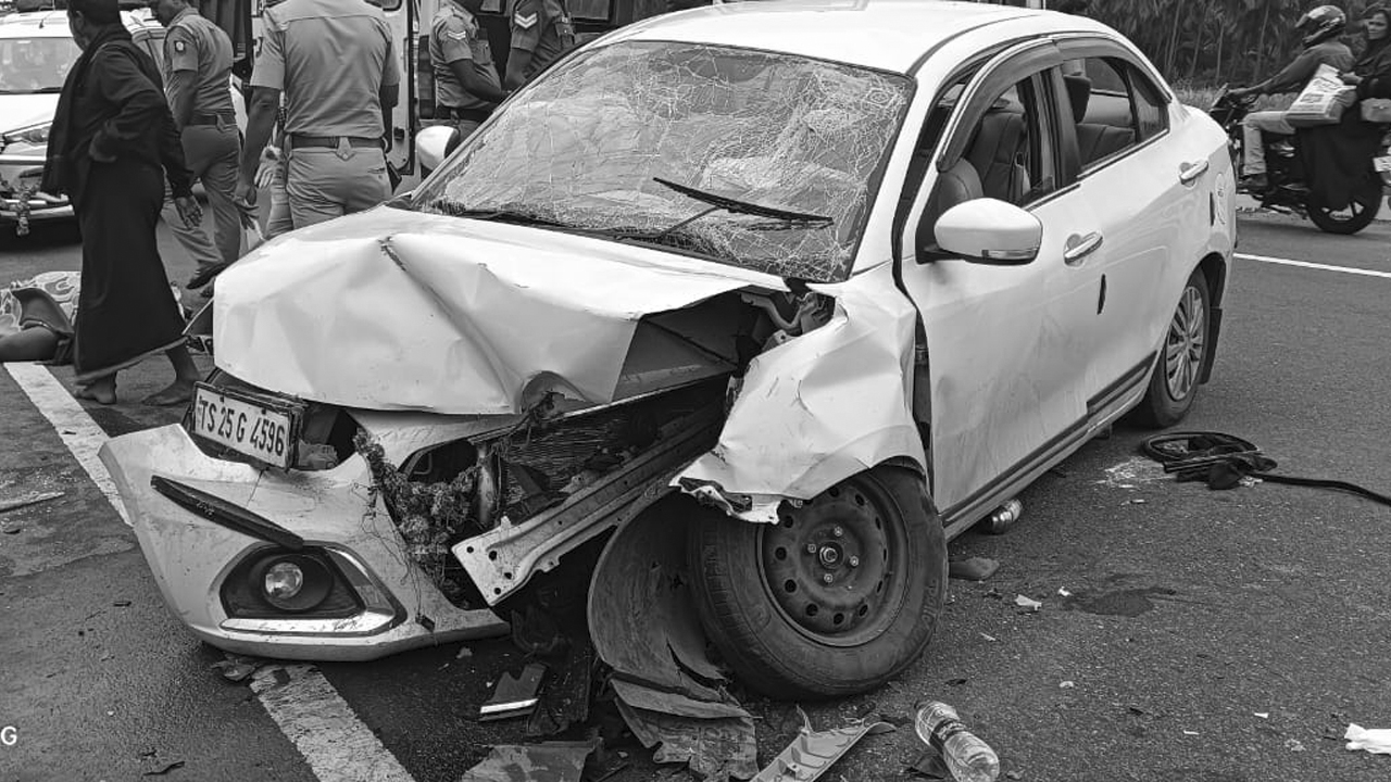 Road Accident | రోడ్డు ప్రమాదంలో ముగ్గురు తెలంగాణ వాసుల మృతి.. అయ్యప్ప దర్శనానికి వెళ్లి వస్తుండగా ఘటన