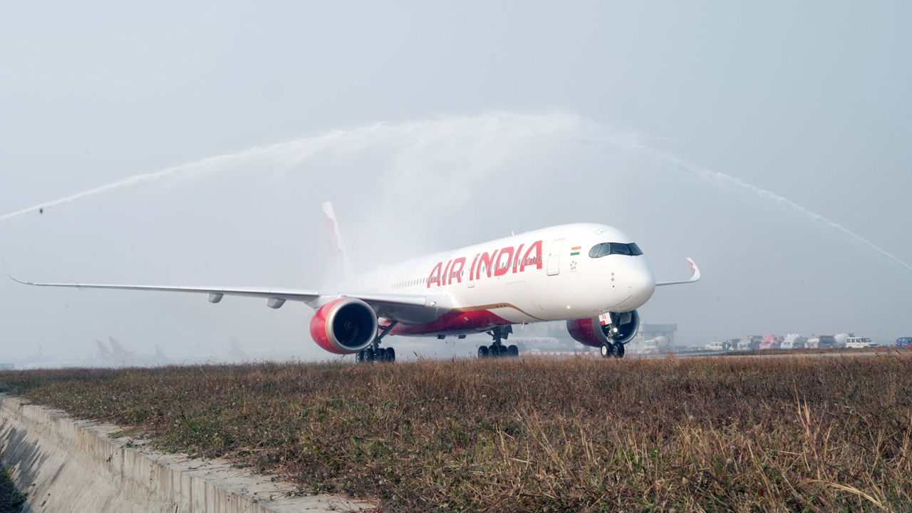 Air India A350 | ఢిల్లీలో ల్యాండ్‌ అయిన ఎయిర్‌బస్ A350..! ఘన స్వాగతం పలికిన ఎయిర్‌ ఇండియా