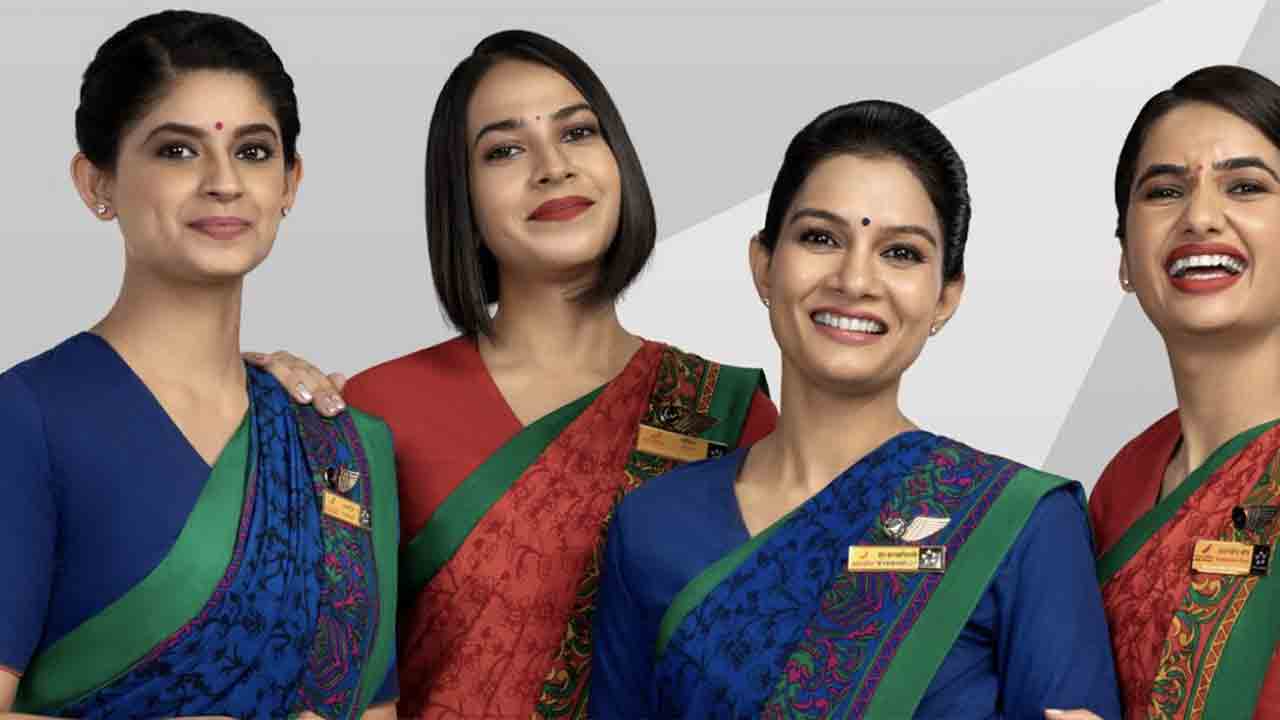 చంద్రముఖి.. గగన సఖి!..ఎయిర్‌ హోస్టెస్‌ల కోసం బట్టల డిజైనింగ్‌ అదుర్స్‌