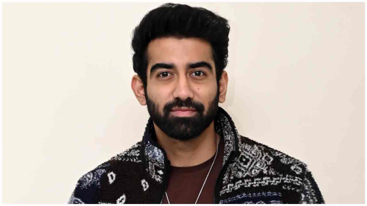 Akash Goparaju | సర్కారు నౌకరి మూవీ ప్రెస్ మీట్‌లో గాయని సునీత కొడుకు ఆకాష్ గోపరాజు..