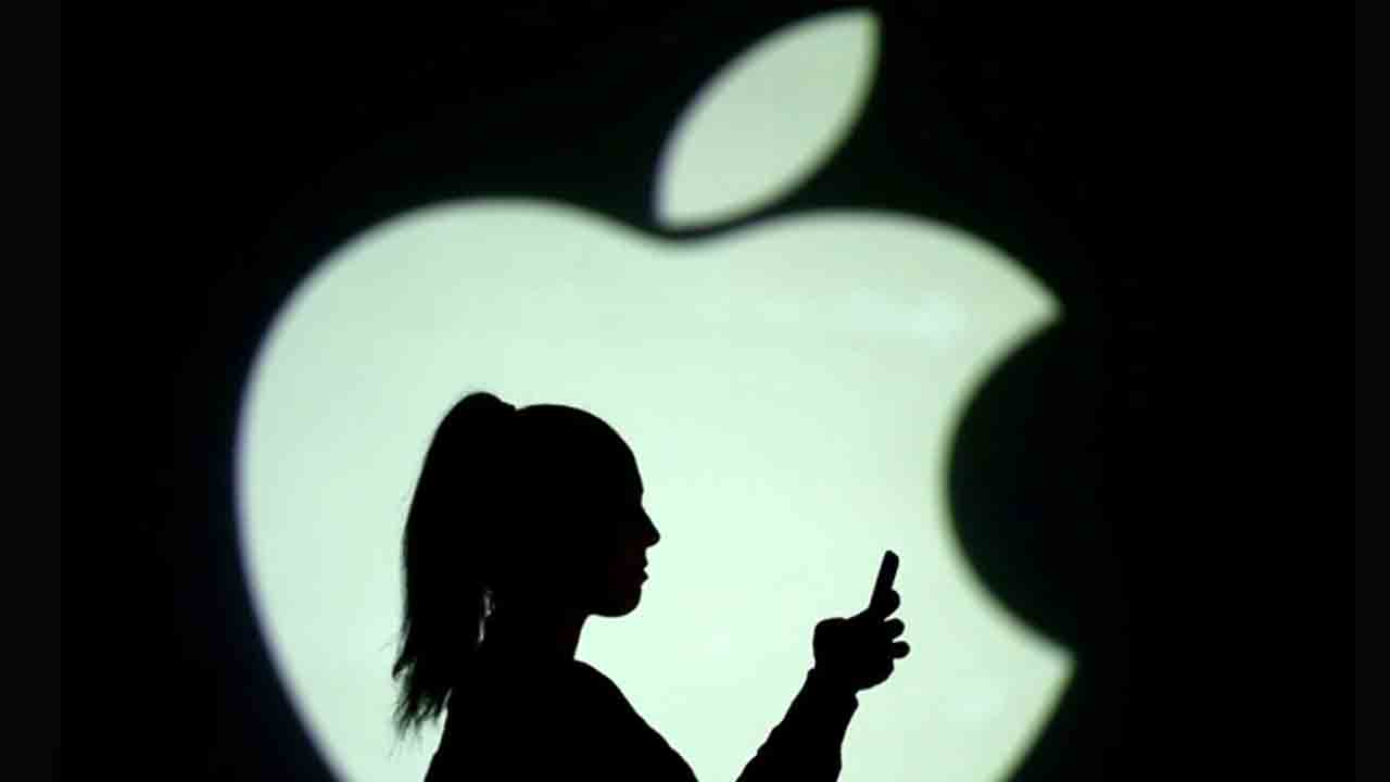 iPhone | యాపిల్ యూజర్లకు కేంద్రం అలర్ట్