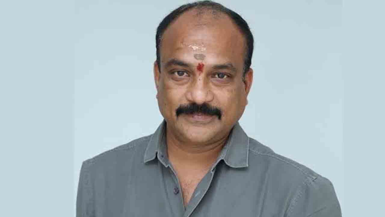 మోసం డబ్బుతో సినిమాలు