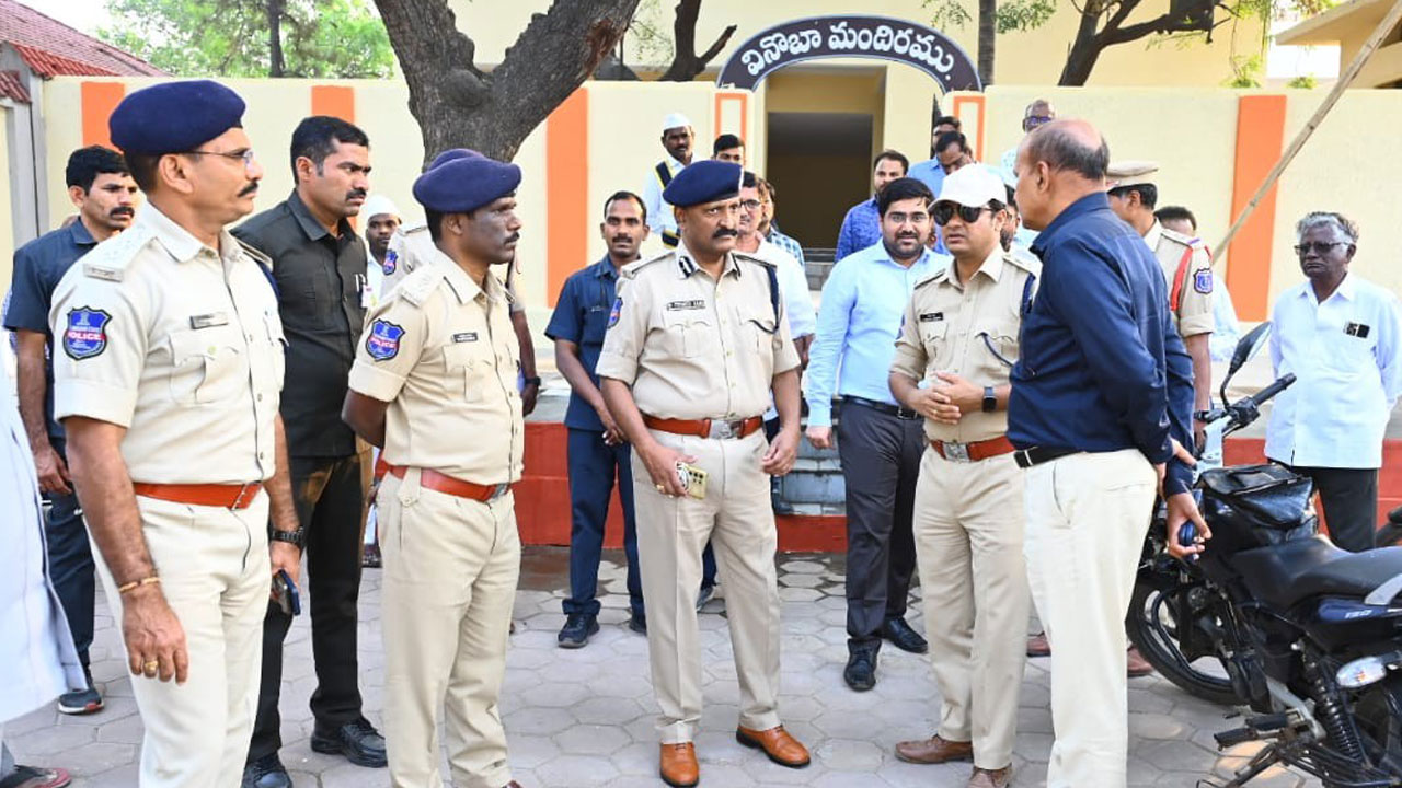 రాష్ట్రపతి పర్యటనకు భారీ బందోబస్తు