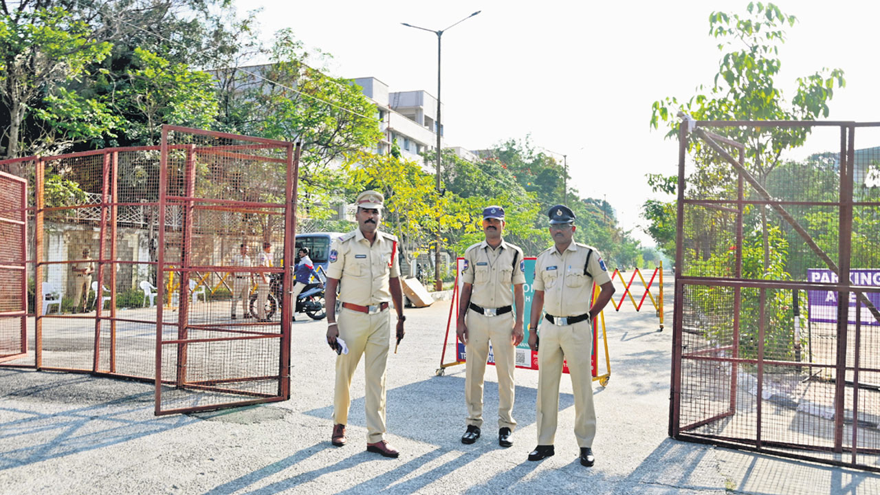 మూడంచెల భద్రత