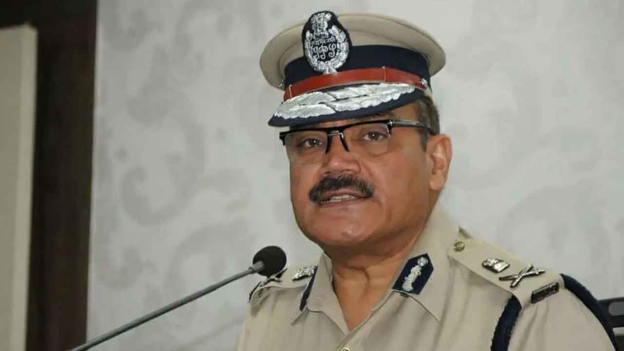 అంజనీకుమార్‌పై సస్పెన్షన్‌ ఎత్తివేత