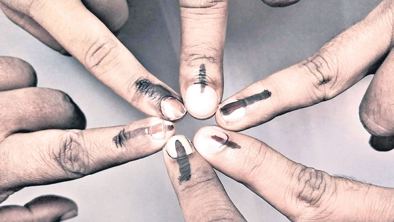 MLAs Criminal Cases | ఎన్నికైన 230 మంది మధ్యప్రదేశ్ ఎమ్మెల్యేల్లో.. 90 మందిపై క్రిమినల్ కేసులు