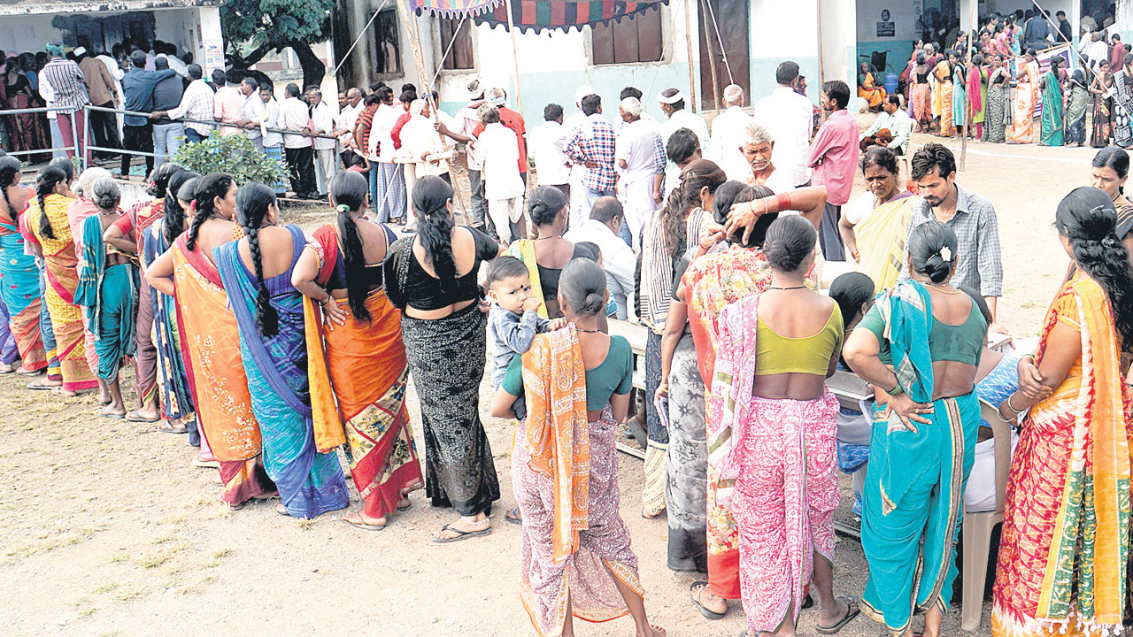 ఓటెత్తారు..