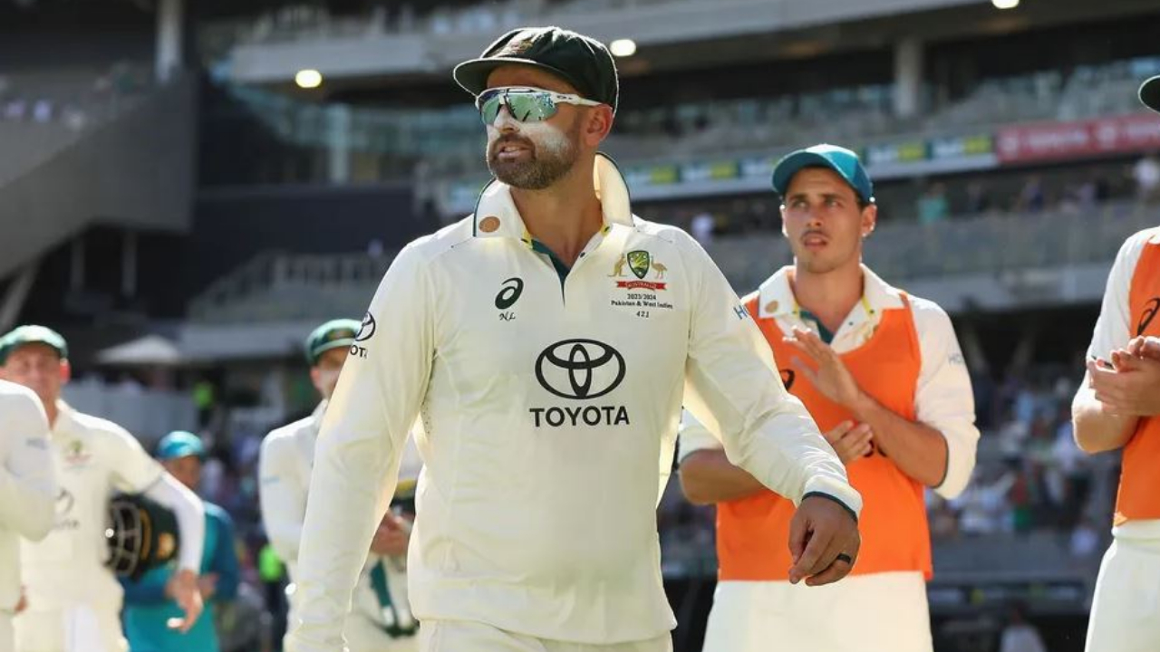 AUSvsPAK 1st Test: 500 వికెట్ల క్లబ్‌లో చేరిన ఆసీస్‌ స్పిన్నర్‌.. షేన్‌వార్న్‌ తర్వాత అతడే..