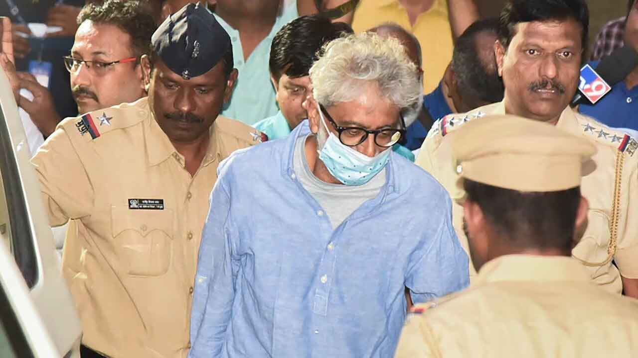 నవలఖాకు బెయిల్‌