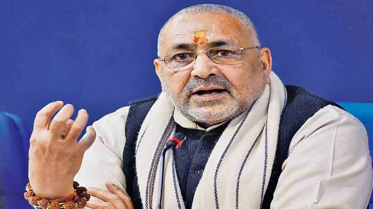 Giriraj Singh | హిందువులు హలాల్‌ మాంసం తినడం ఆపేయాలి: కేంద్ర మంత్రి వివాదాస్పద వ్యాఖ్యలు