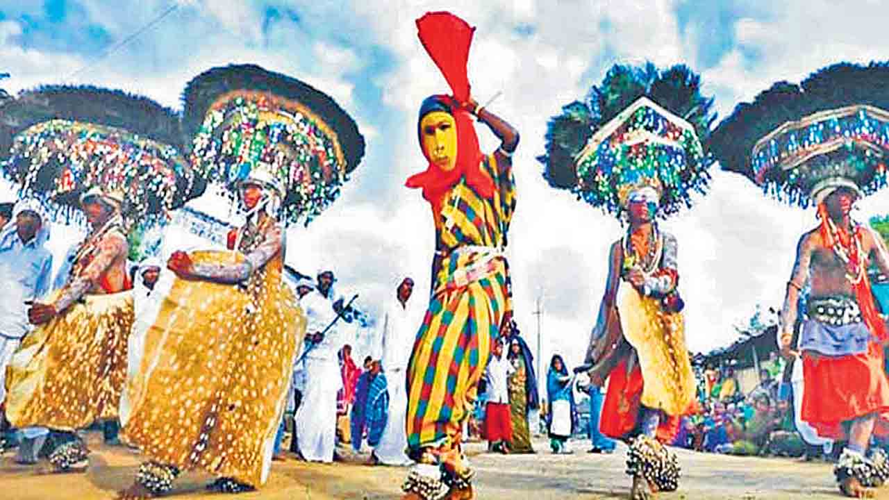 అడవి బిడ్డల అక్షరయాత్రకు నాందీగీతం