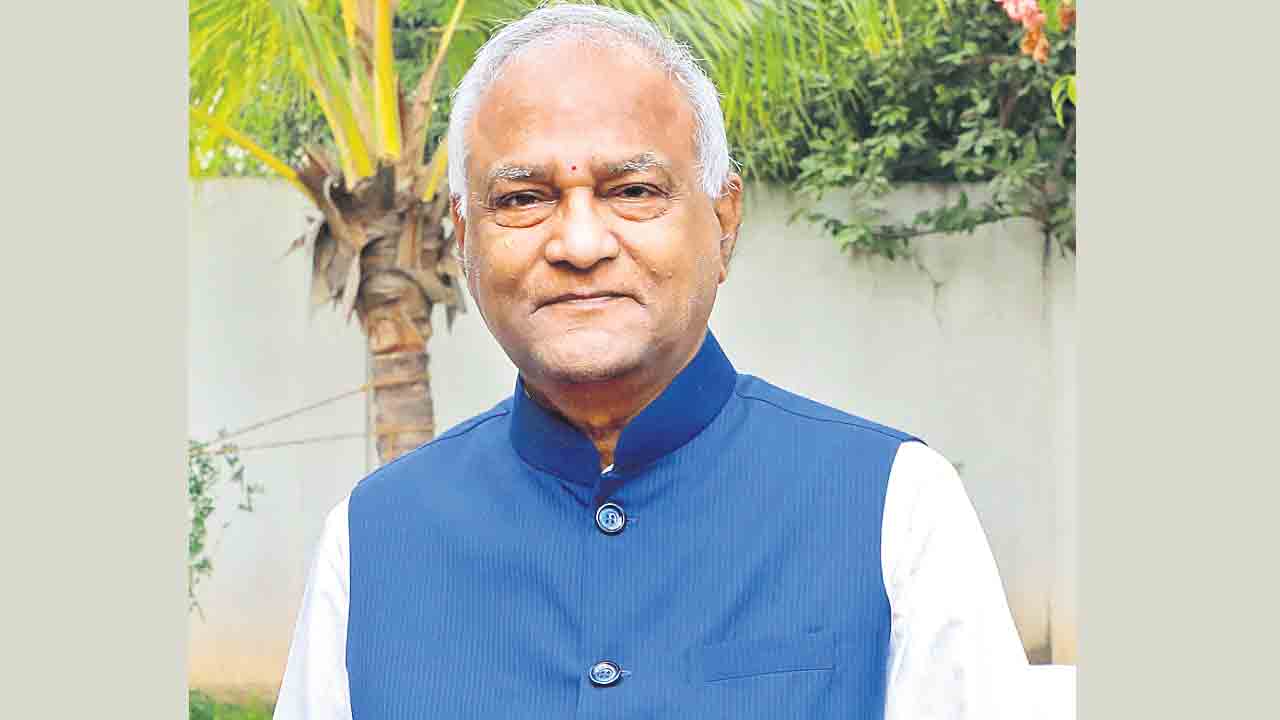 ఎన్పీడీసీఎల్ సీఎండీ రాజీనామా