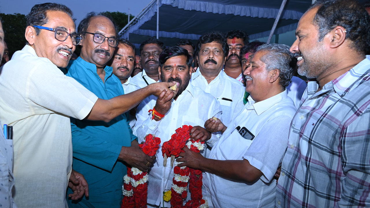 జగదీశ్‌రెడ్డి హ్యాట్రిక్‌ గెలుపు