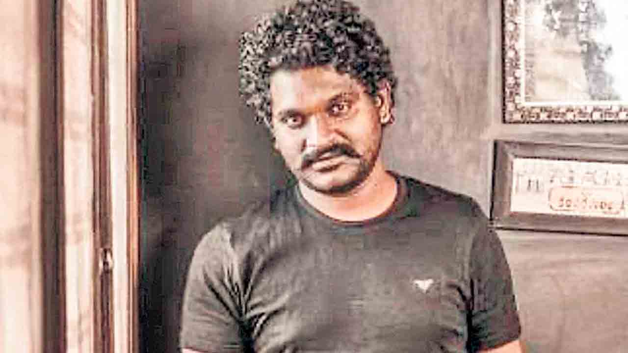 సినీ నటుడు జగదీశ్‌ అరెస్టు