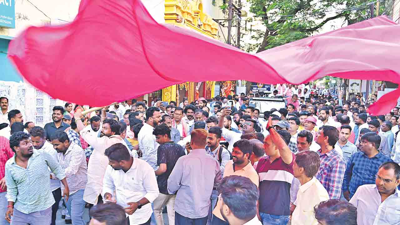 గ్రేటర్‌ గులాబీదే