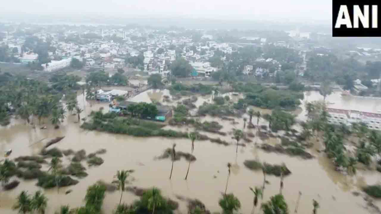 Heavy Rains | నీట మునిగిన తూత్తుకుడి, తిరునల్వేలి.. వదర ప్రభావిత ప్రాంతాలను పరిశీలించిన సీఎం స్టాలిన్‌