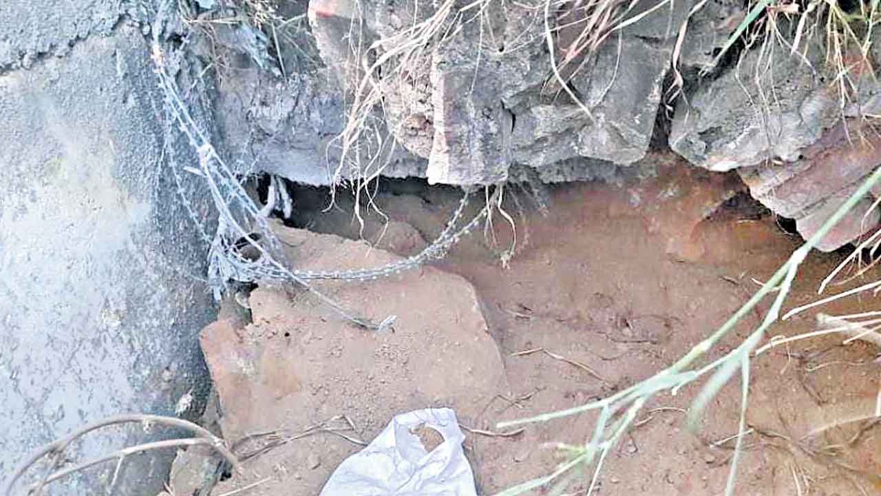 హిండన్‌ ఎయిర్‌ బేస్‌లో సొరంగం!