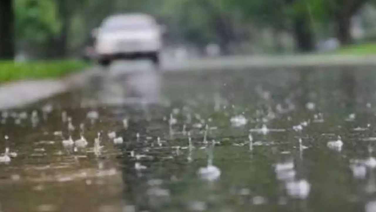 Michaung Cyclone | ఖమ్మం, భద్రాద్రి, ములుగు జిల్లాల్లో భారీ నుంచి అతిభారీ వర్షాలు.. ఐఎండీ రెడ్‌ అలర్ట్‌