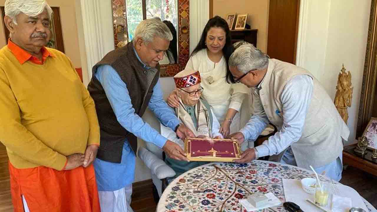 Ram Temple | రామ మందిరం ప్రారంభానికి రావద్దంటూనే ఆహ్వానం.. అద్వానీ, జోషీ విషయంలో ఆలయ ట్రస్టు తీరు..!