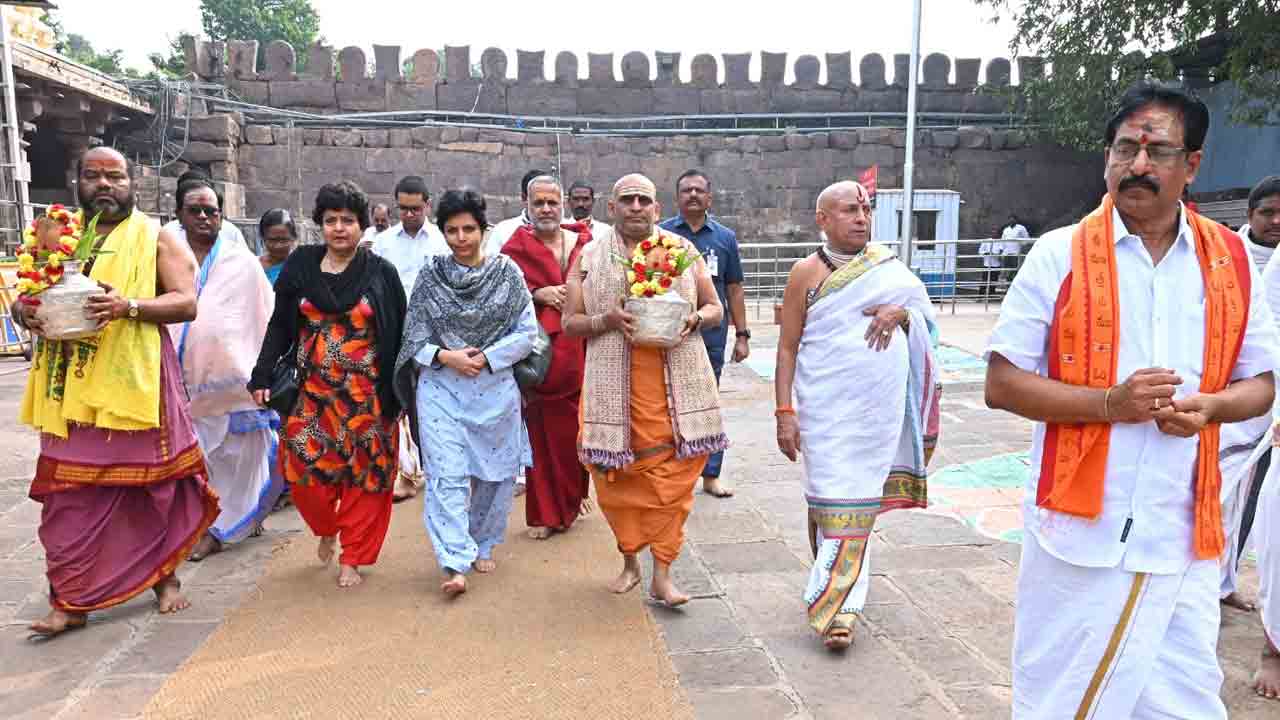 Srisailam | శ్రీశైలంలో సుప్రీంకోర్టు జ‌డ్జి హిమ కోహ్లీ..!