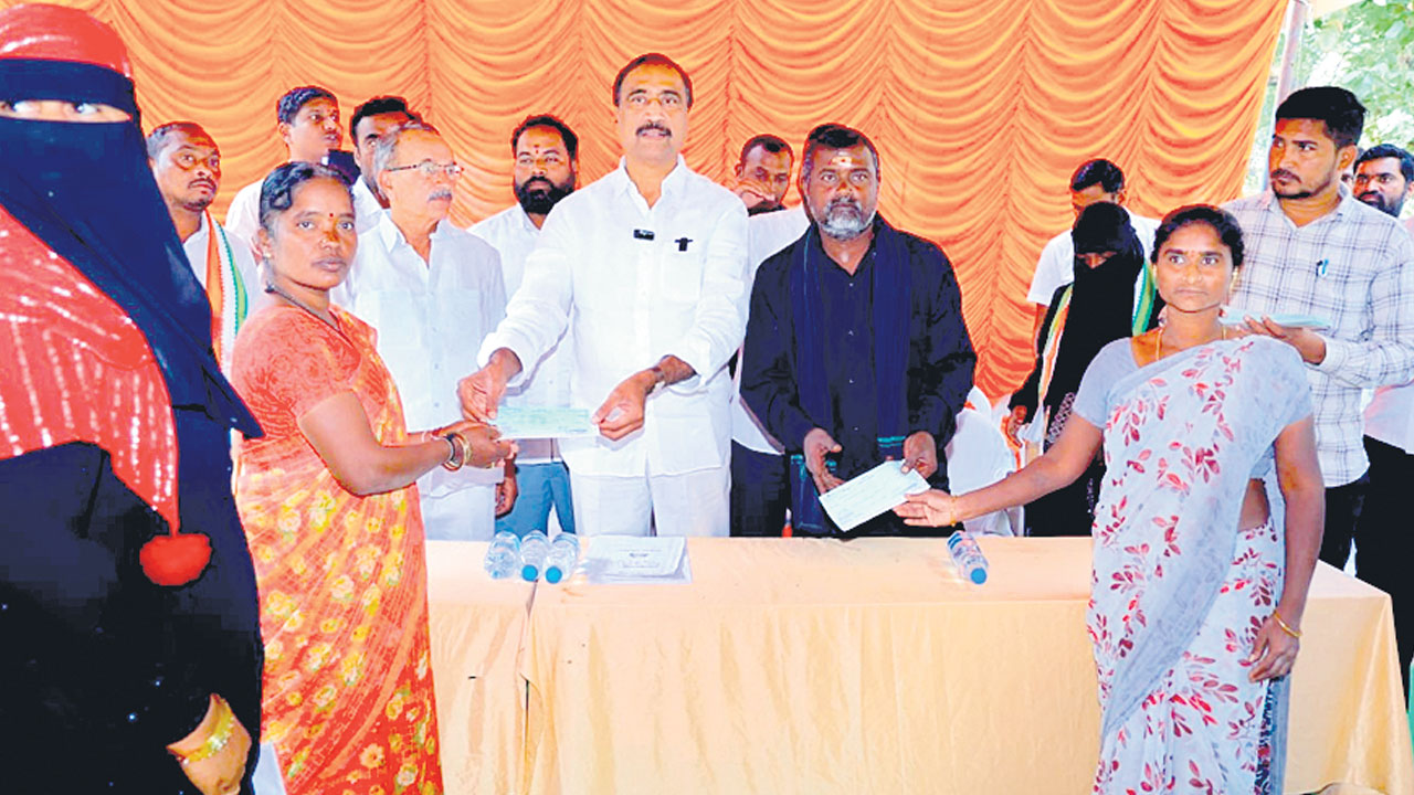 జగిత్యాల అభివృద్ధికి పాటుపడాలె