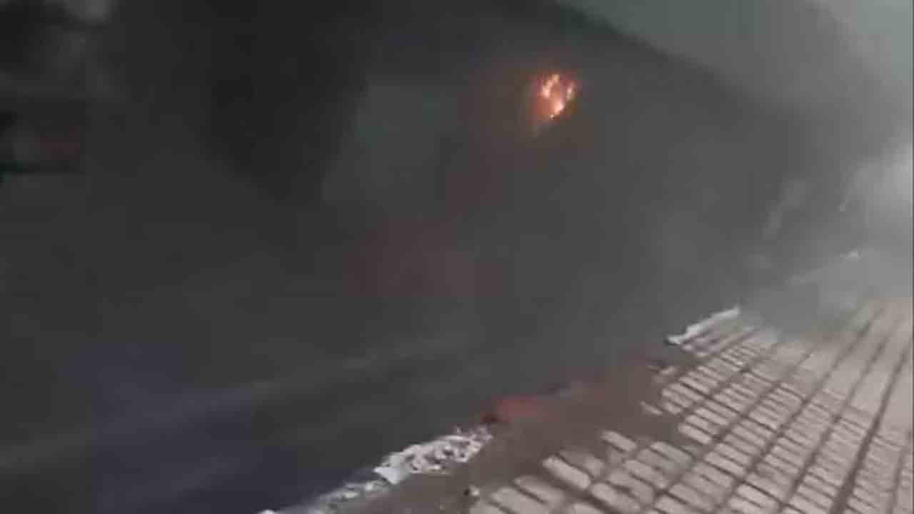 Jan Shatabdi Express | హౌరా వెళ్తున్న ఎక్స్‌ప్రెస్ రైలులో మంటలు.. తప్పిన ప్రమాదం