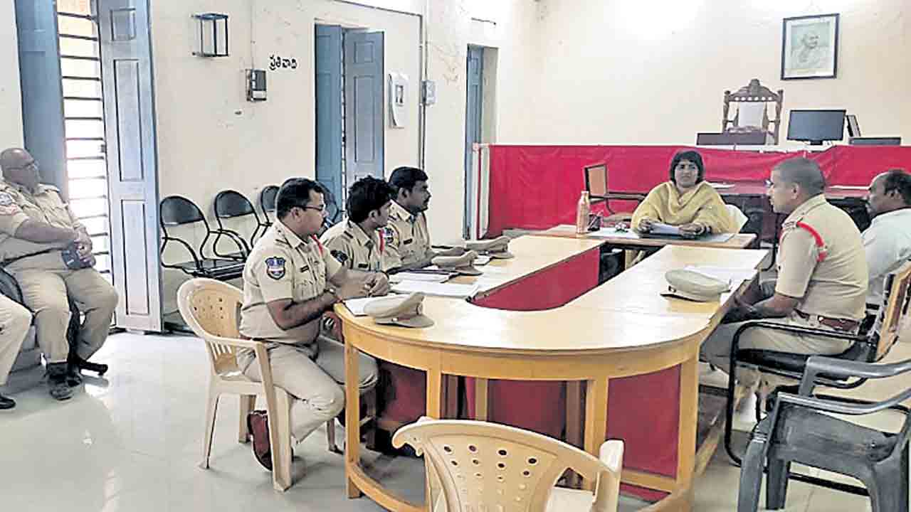 సమస్యల సత్వర పరిష్కారానికి లోక్‌ అదాలత్‌