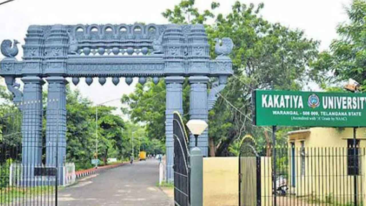 ర్యాగింగ్ ఘటనలో 83 మందిపై వేటు