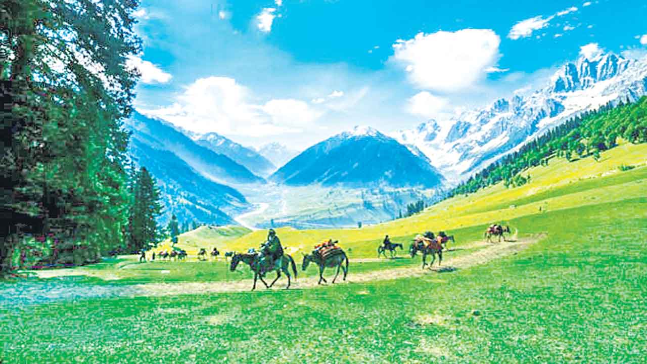 Kashmir | కశ్మీర్లో సర్వ మతాలకూ సమానత