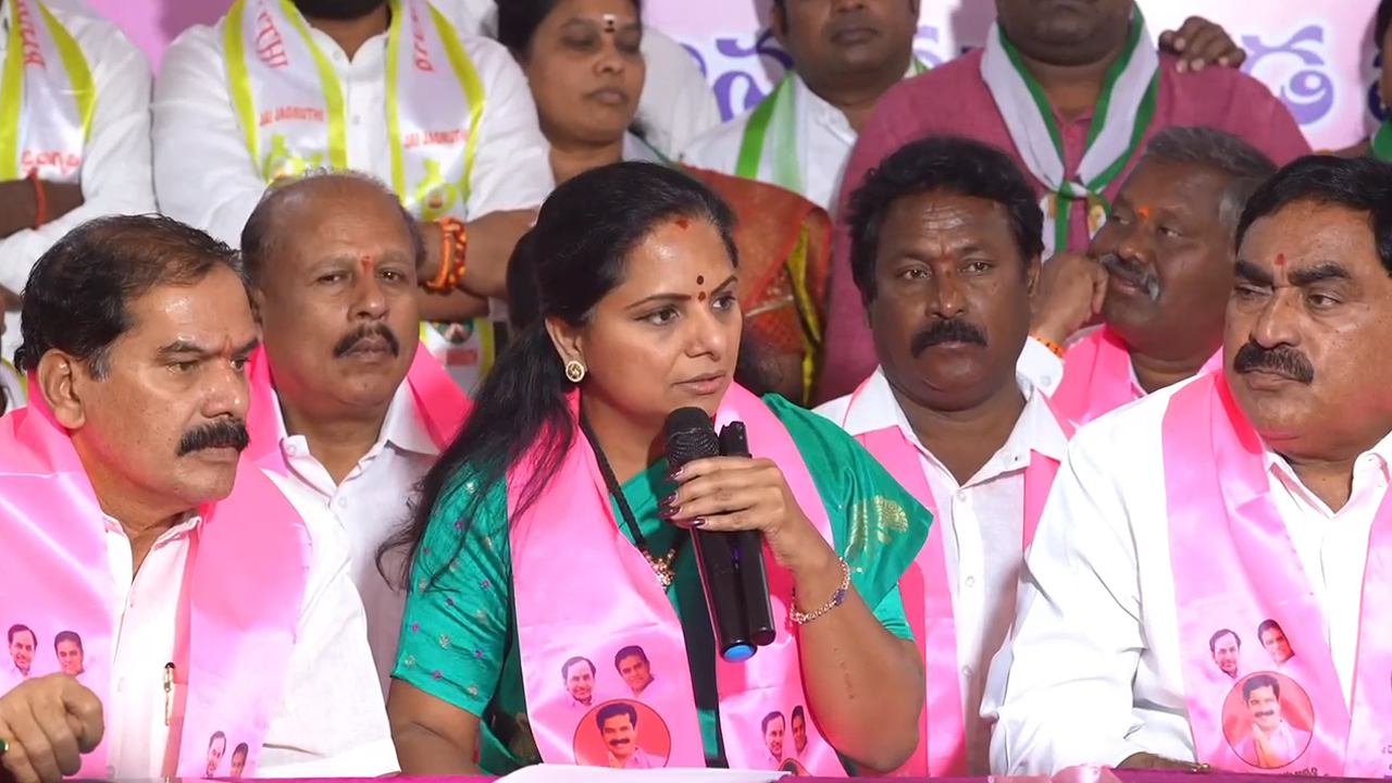 MLC Kavitha | సీఎం రేవంత్ వెటకారంగా మాట్లాడడం ఆయన గౌరవాన్నే తగ్గిస్తుంది : కవిత