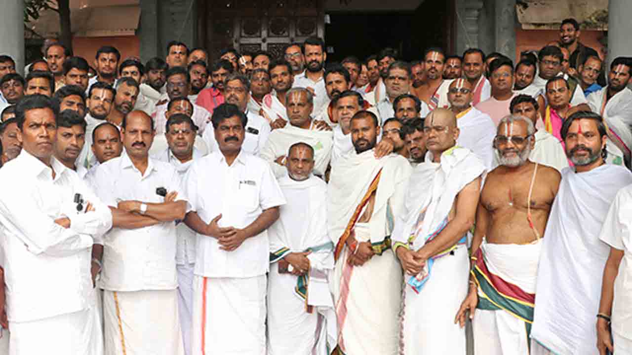 Tirumala | తిరుమలలో నాణ్యంగా శ్రీవారి లడ్డూ ప్రసాదం తయారీ