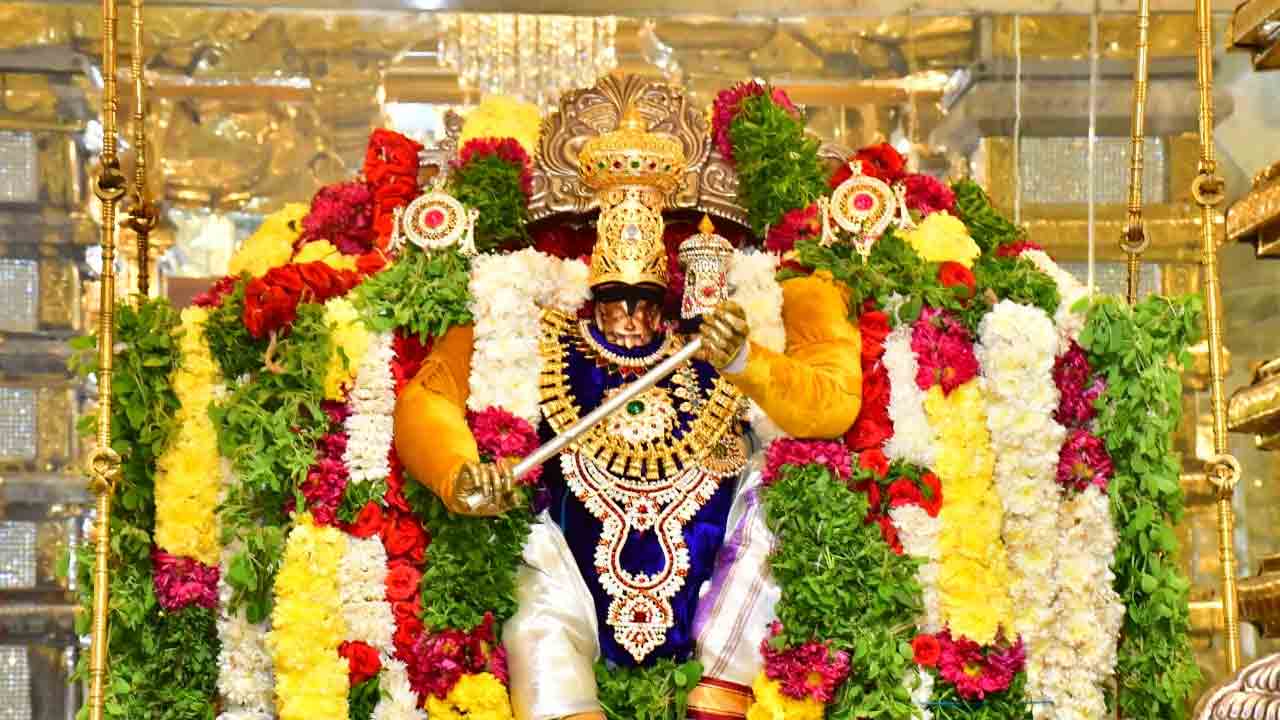 Yadadri | యాదాద్రిలో వేణుగోపాలస్వామిగా భక్తులకు దర్శనం.. గుట్టలో కొనసాగుతున్న అధ్యయనోత్సవాలు