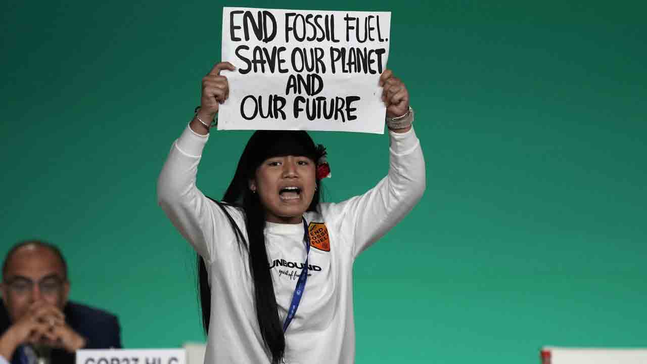 మా భవిష్యత్తును కాపాడండి!