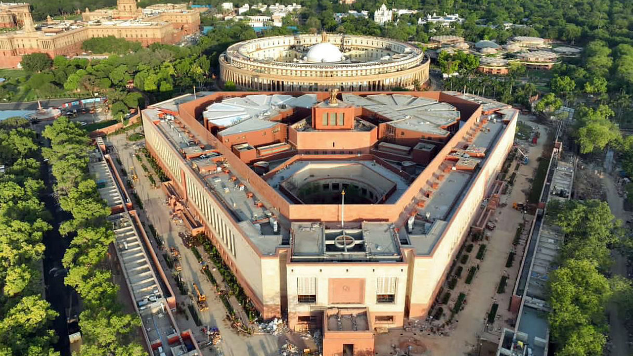 ‘ముందస్తు ’దిశగా కేంద్రం అడుగులు