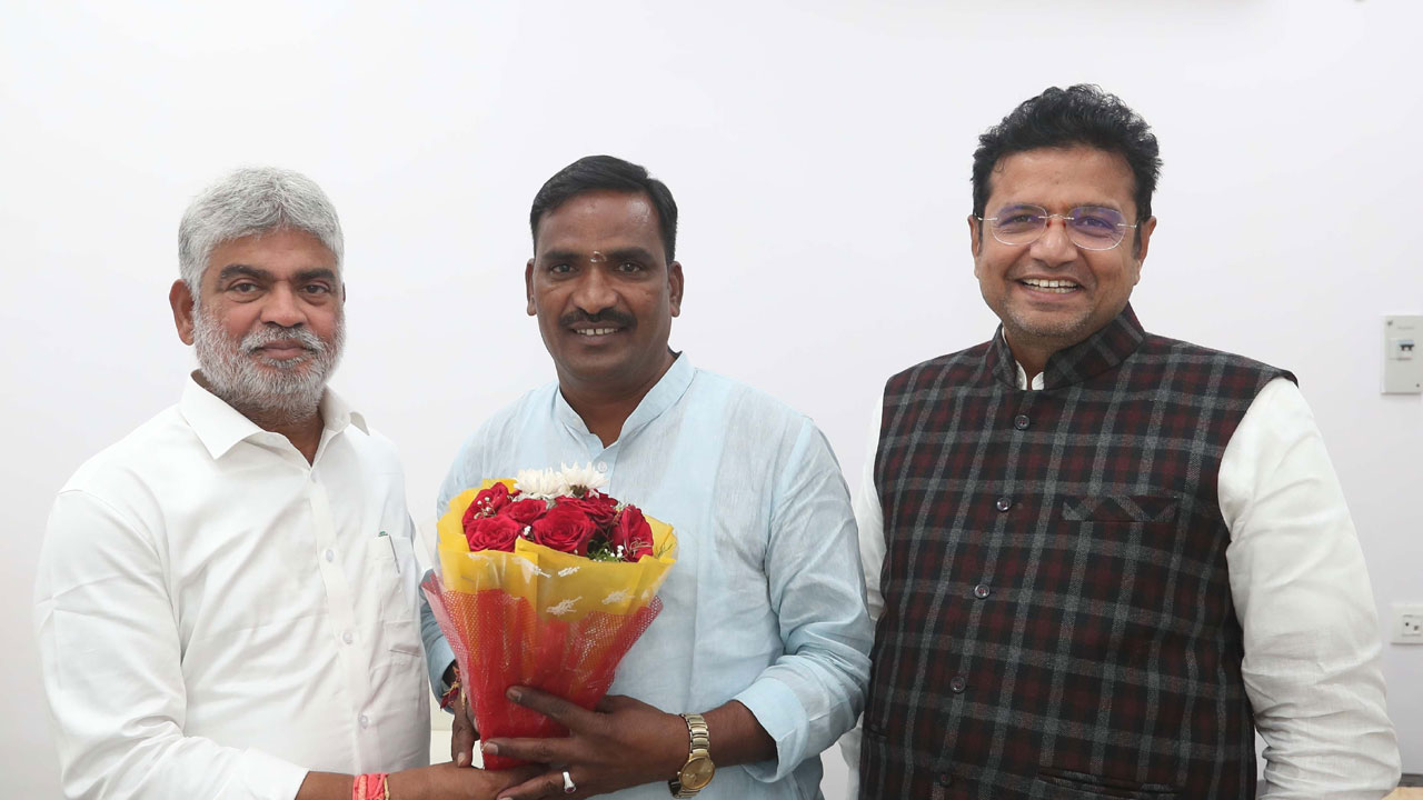 ప్రభుత్వ విప్‌గా ప్రభుత్వ విప్‌గా బీర్ల అయిలయ్య