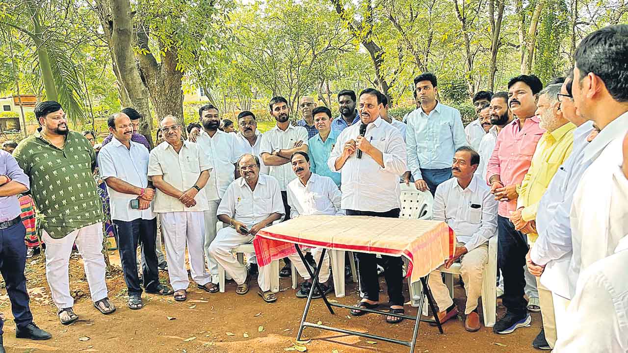 పార్టీ మారే ప్రసక్తే లేదు..