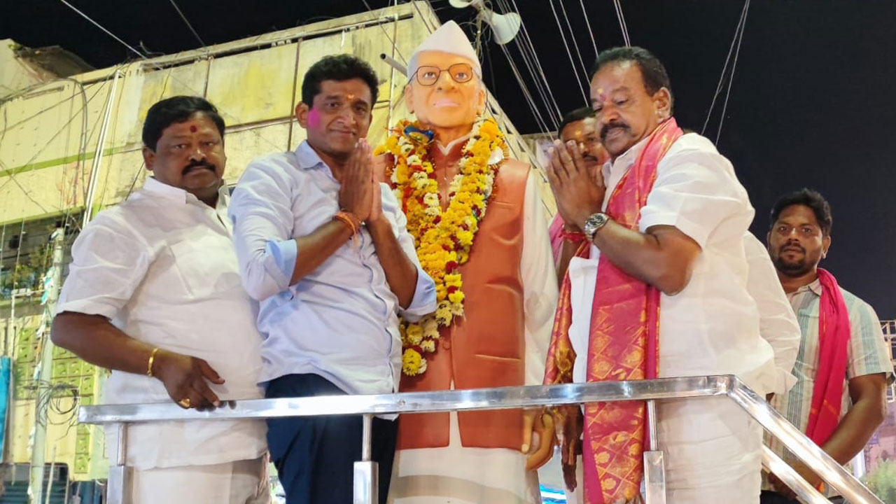 సేవకుడిలా పనిచేస్తా